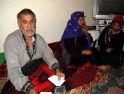 Elektrik borcuna kar��l�k k���k k�z�n� evlendirecek