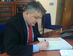 Kutular�n Kurban� Oldu