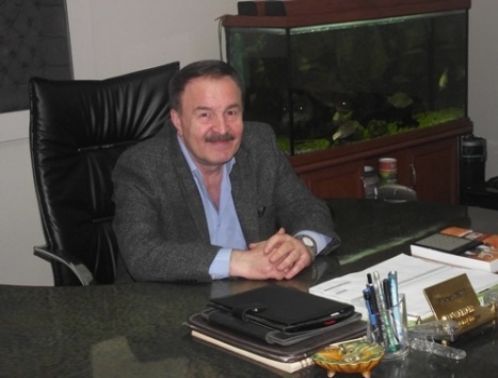 K��k D���n Saray� hem�ehrilerinin hizmetinde