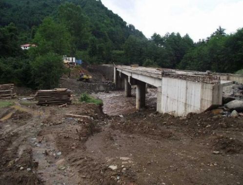 G�rele �anak�� Ege K�pr�s� Bitmek �zere