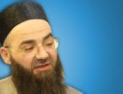 Hoca: Poposunu A�an�n 3 Milyon Takip�isi Var