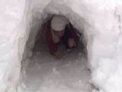 �nanca K�y�nde Kardan Mahsur Kald�