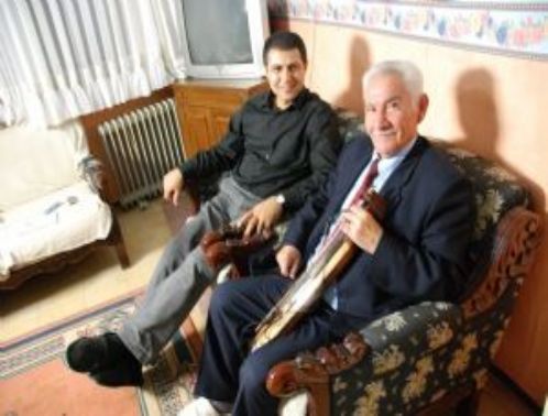 Mehmet S�rr� �zt�rk'le Ba�ba�a...